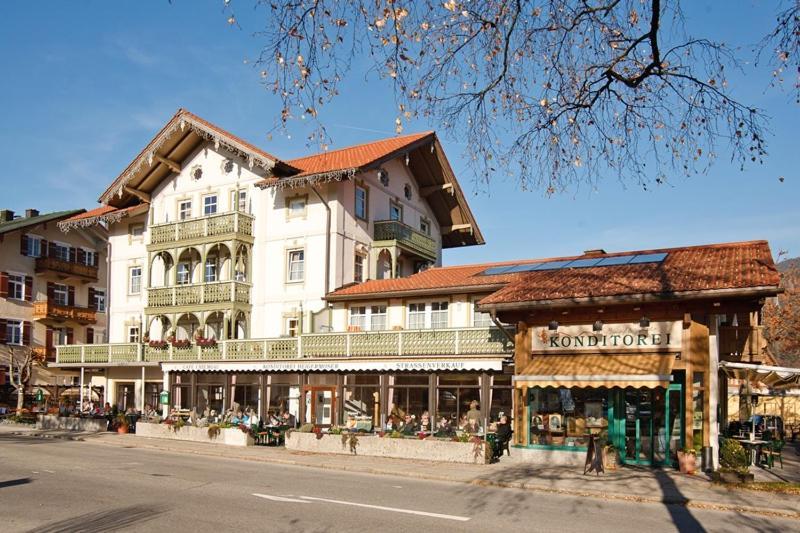 Cafe Chiemgau Und Gaestehaus 鲁波尔丁 外观 照片
