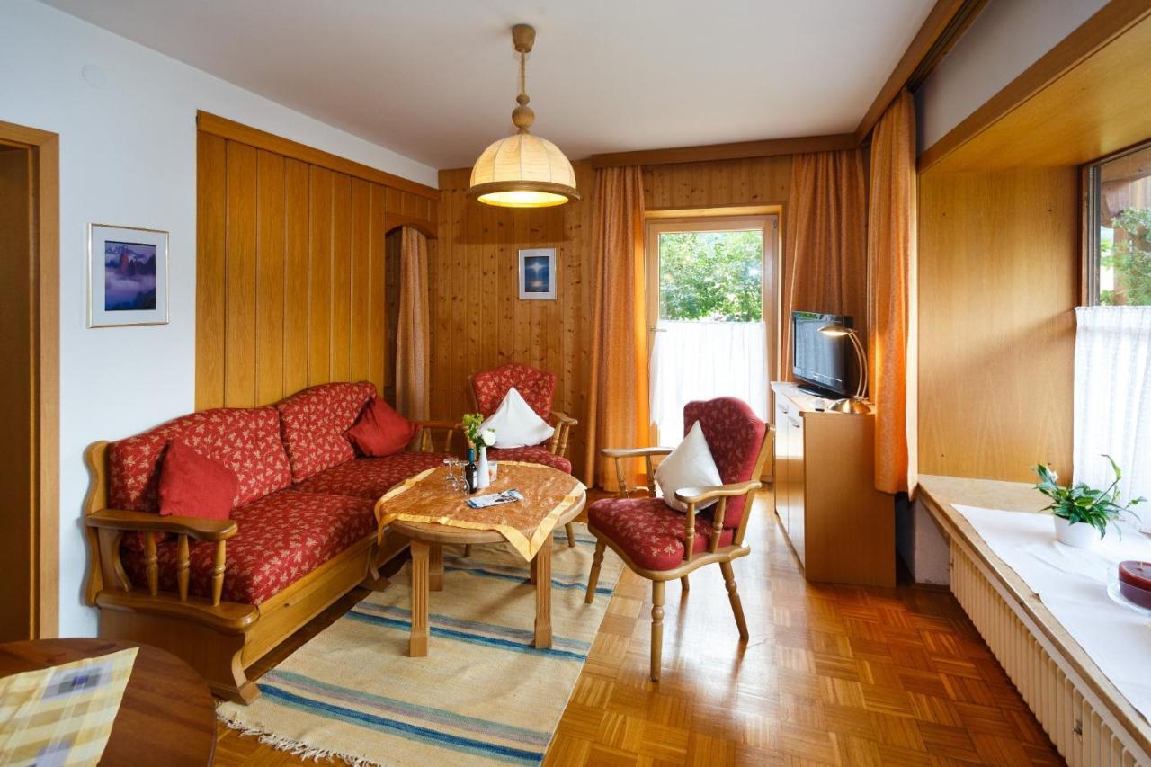 Cafe Chiemgau Und Gaestehaus 鲁波尔丁 外观 照片