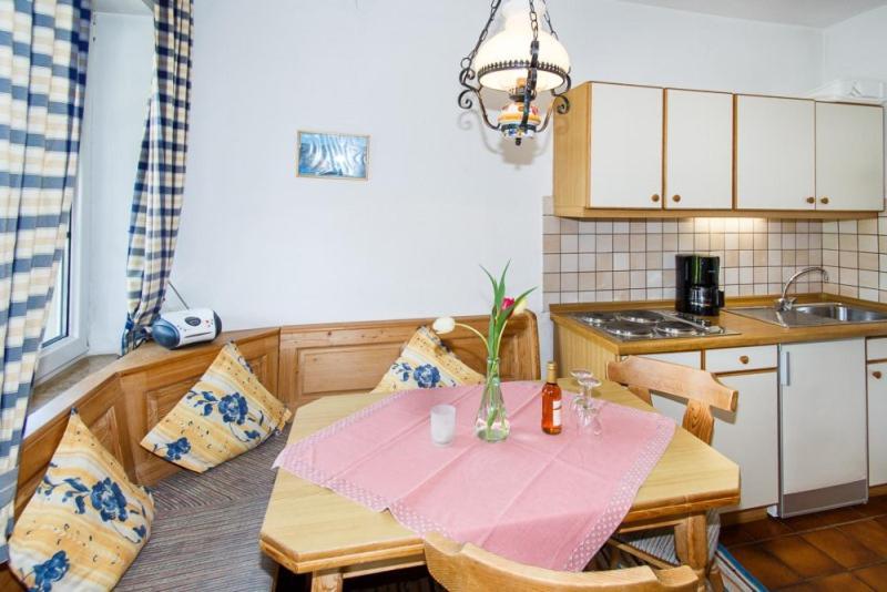 Cafe Chiemgau Und Gaestehaus 鲁波尔丁 外观 照片