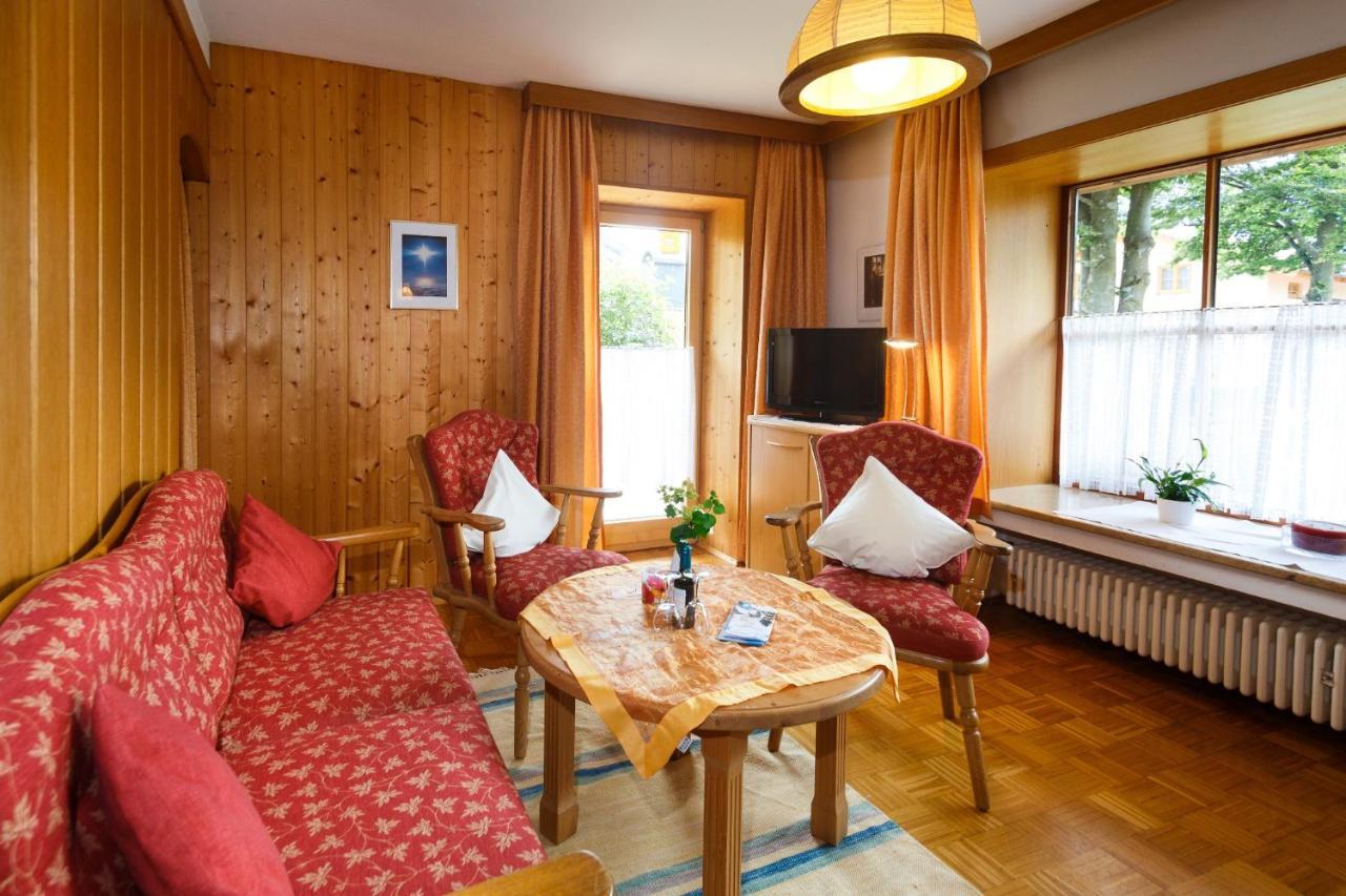 Cafe Chiemgau Und Gaestehaus 鲁波尔丁 外观 照片