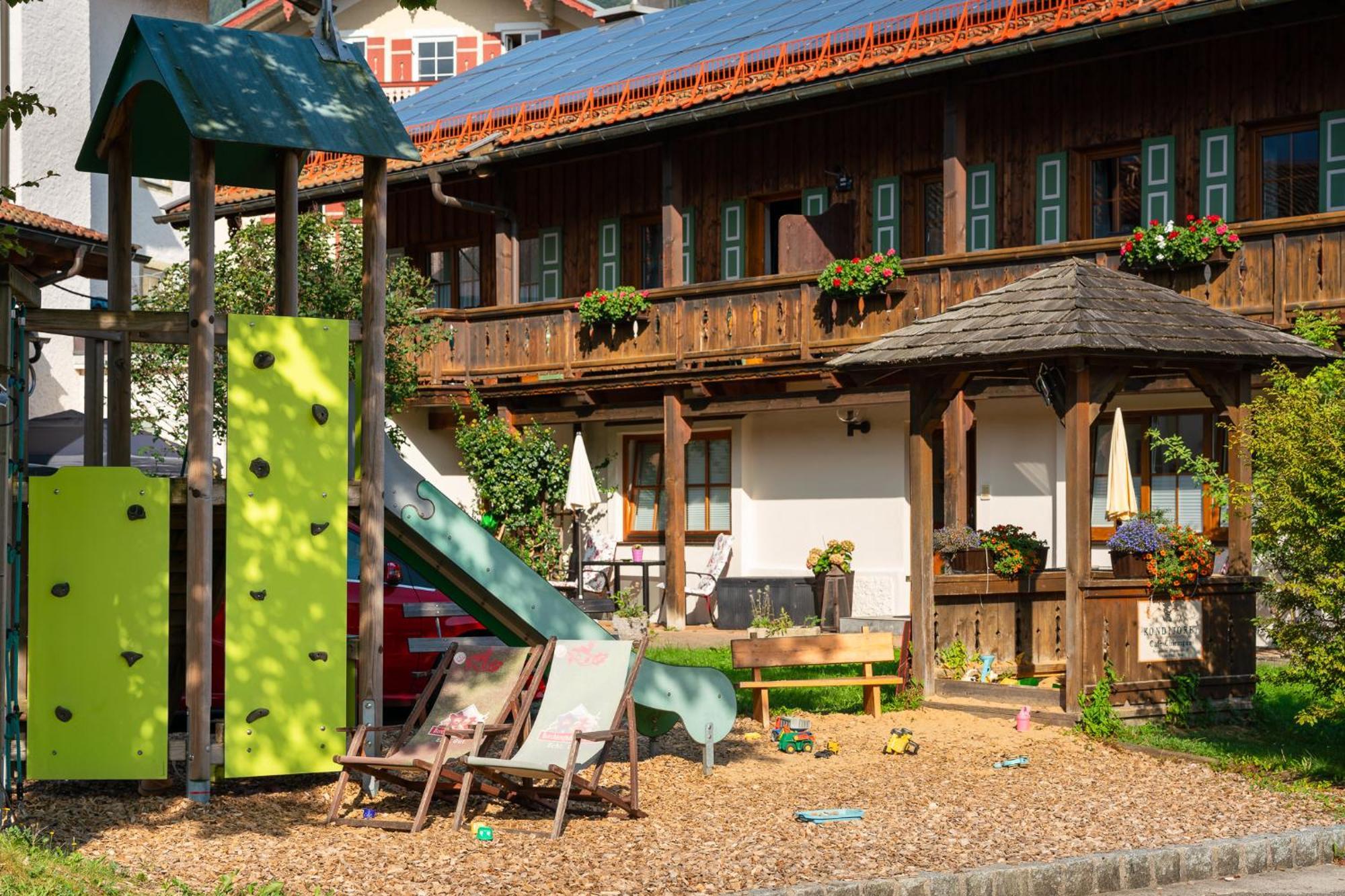 Cafe Chiemgau Und Gaestehaus 鲁波尔丁 外观 照片